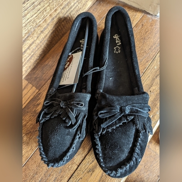 Ladies' Moccasin black suede  slip on Shoes Women's 11 new with tags - Picture 7 of 9
